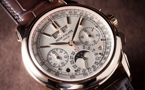 百达翡丽金属手表应该如何保养？  